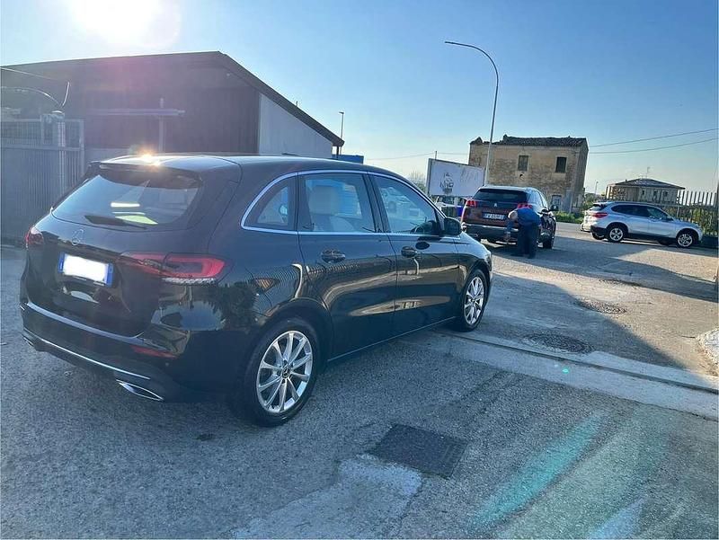 Usata Mercedes B200 Executive 150 CV (110 kW) 2022 Monovolume