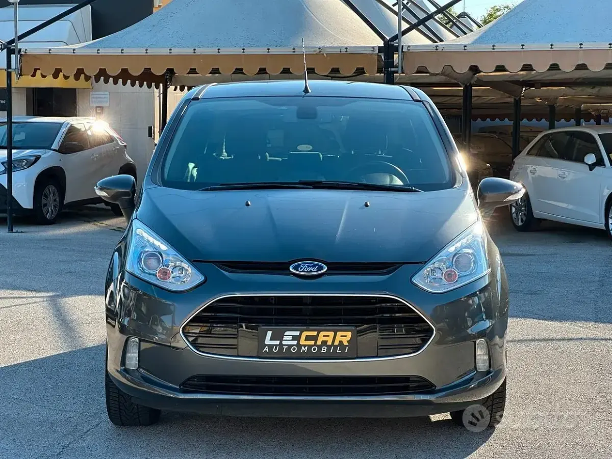 Usata Ford B-MAX Titanium 87 CV (63 kW) 2016 Grigio Monovolume