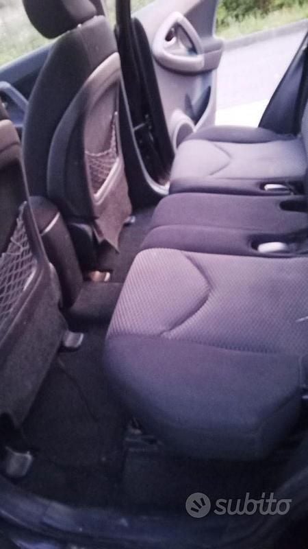 Usata Toyota RAV4 136 CV (100 kW) 2009 Nero SUV