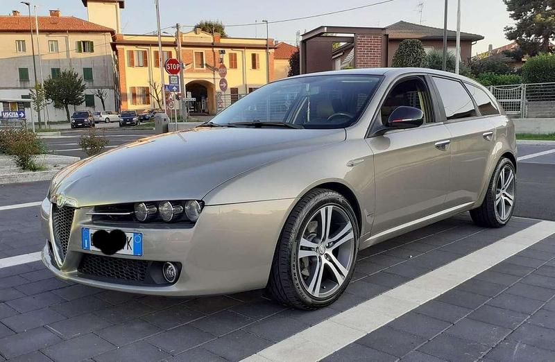 Usata 2007 Alfa Romeo 159 Distinctive Station wagon | 4000 € (Molto cara) - Immagine 1/3