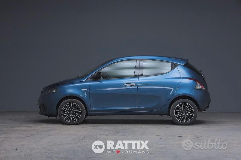 Usata Lancia Ypsilon 2023 Blu Utilitaria