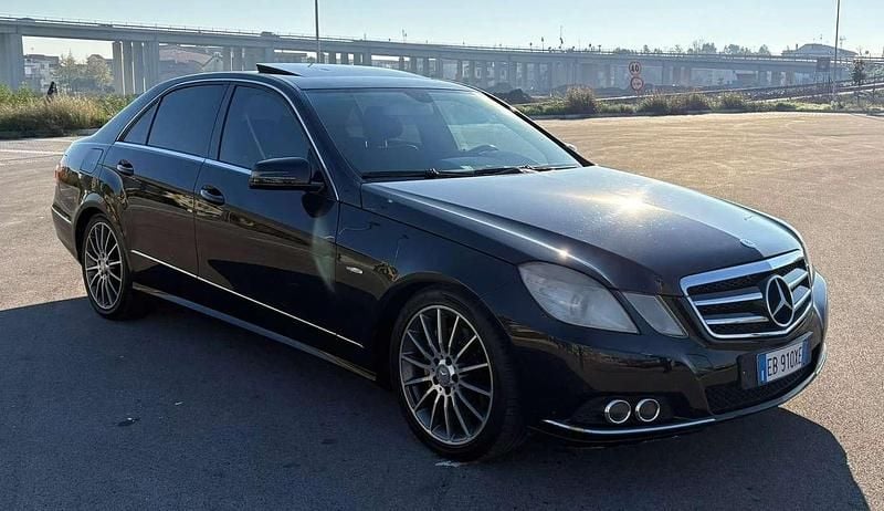 Usata Mercedes E250 AMG 204 CV (150 kW) 2010 Berlina
