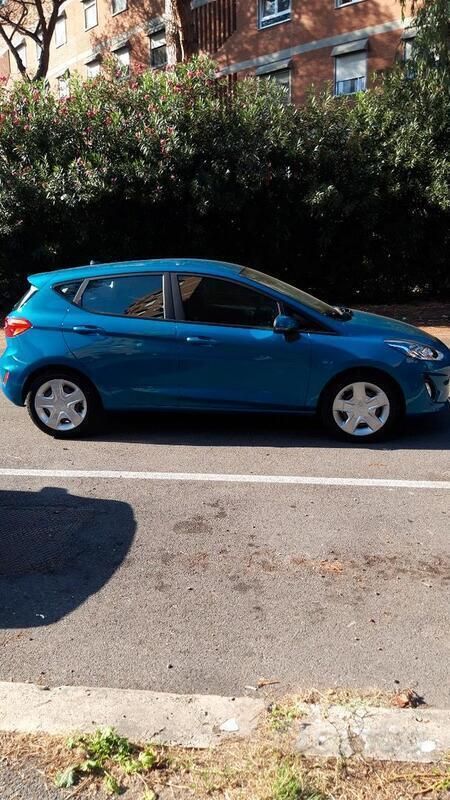 Usata Ford Fiesta 85 CV (62 kW) 2017 Blu Utilitaria