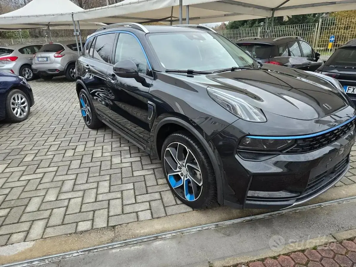 Usata Lynk & Co 01 179 CV (131 kW) 2022 Nero SUV