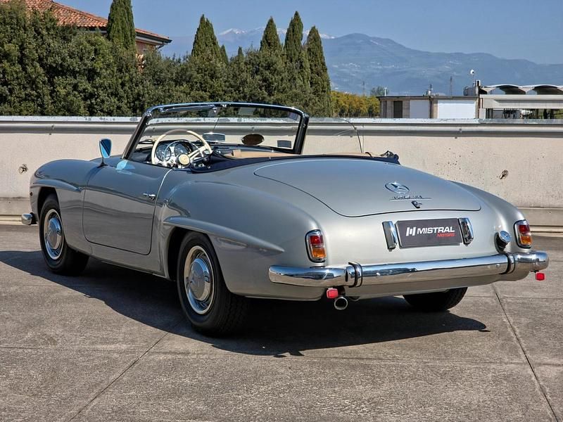 Usata Mercedes 190 105 CV (77 kW) 1955 Argento Berlina