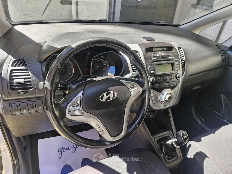 Usata Hyundai ix20 Comfort 90 CV (66 kW) 2013 Bianco Utilitaria