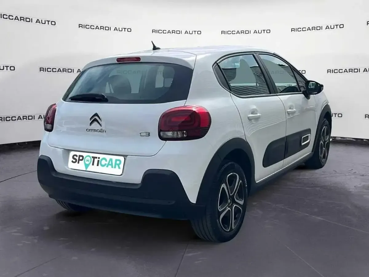 Usata Citroën C3 PureTech 83 CV (61 kW) 2024 Bianco Utilitaria