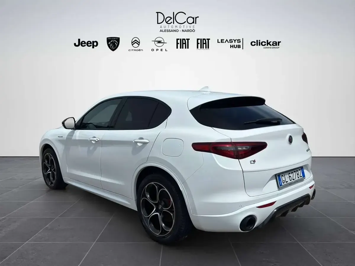 Usata Alfa Romeo Stelvio Veloce 209 CV (153 kW) 2022 Bianco SUV