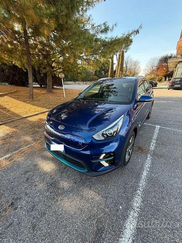 Blu Usata 2021 Kia e-Niro SUV | 16.500 € - Immagine 1/4