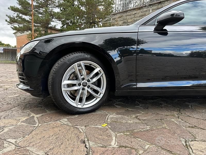 Usata Audi A4 190 CV (139 kW) 2017 Nero Station wagon