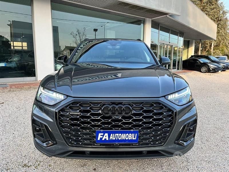 Usata Audi Q5 S-Line 204 CV (150 kW) 2024 Grigio scuro SUV