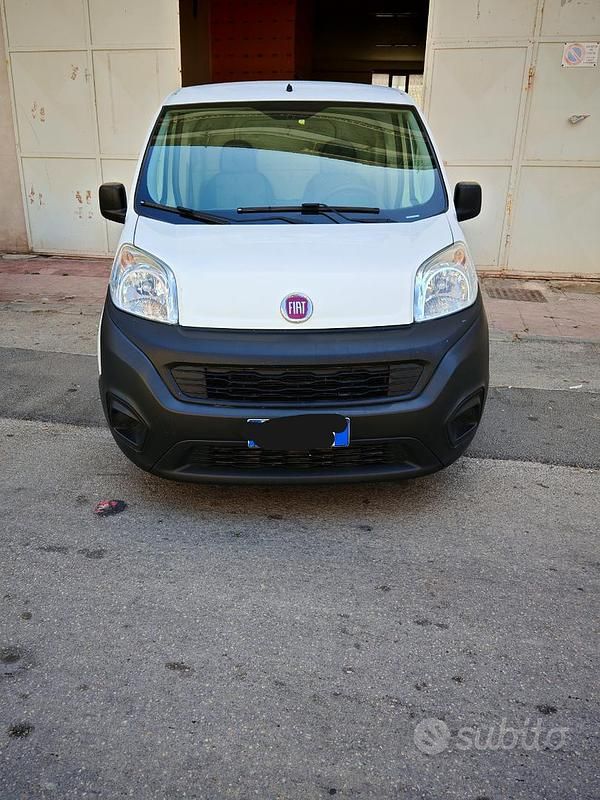 Usata Fiat Fiorino 80 CV (58 kW) 2018 Bianco Monovolume