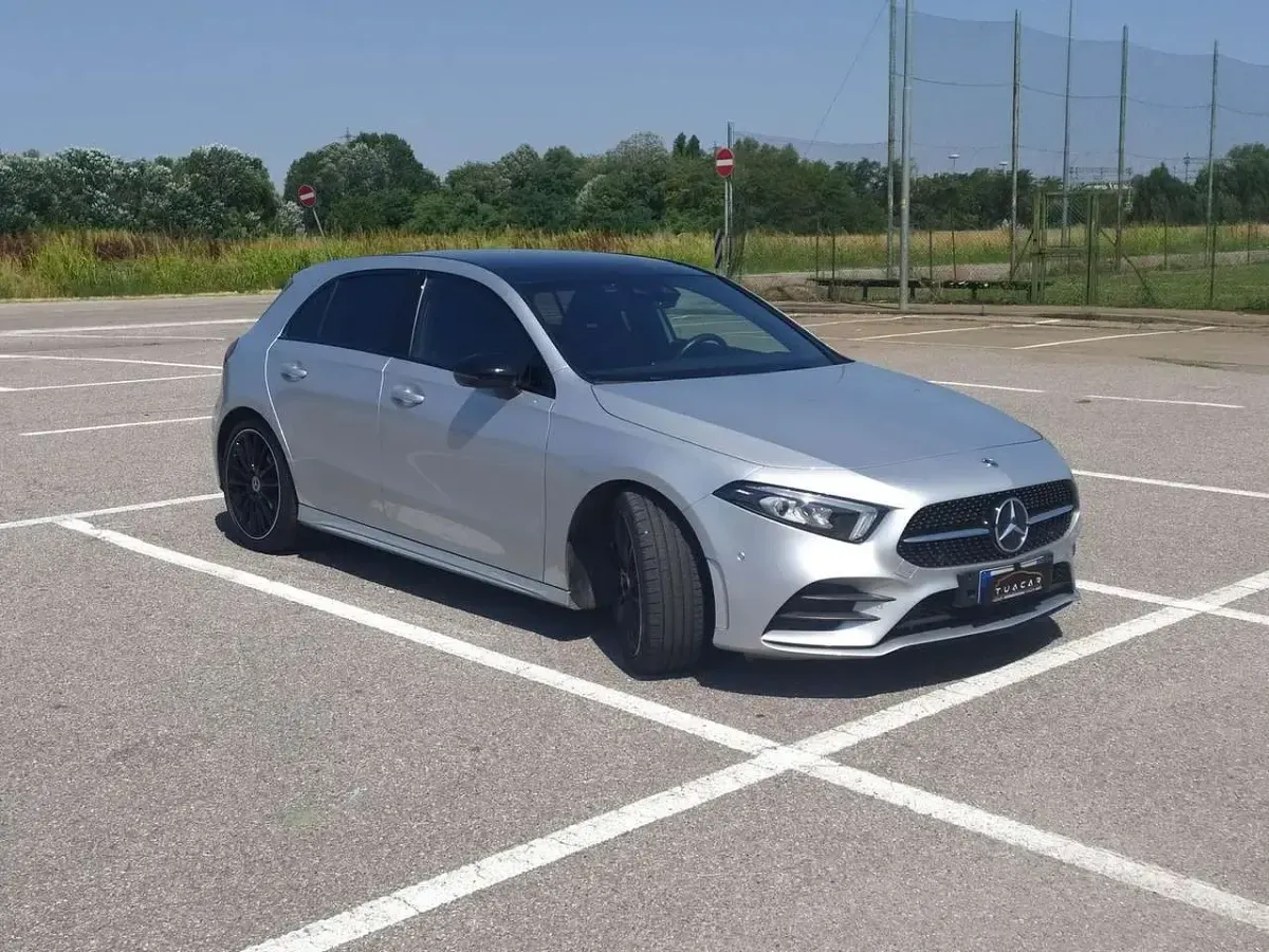 Usata Mercedes A200 Premium 150 CV (110 kW) 2019 Argento Berlina