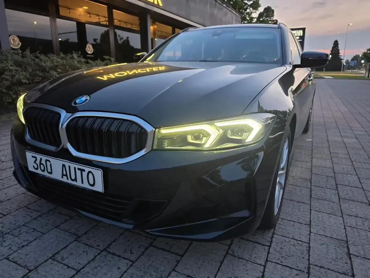 Usata BMW 318 M Sport 149 CV (109 kW) 2022 Nero Station wagon