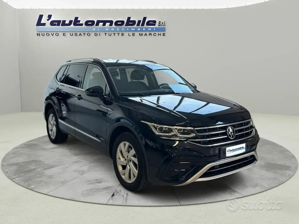 Usata VW Tiguan Allspace Elegance 150 CV (110 kW) 2022 Nero SUV
