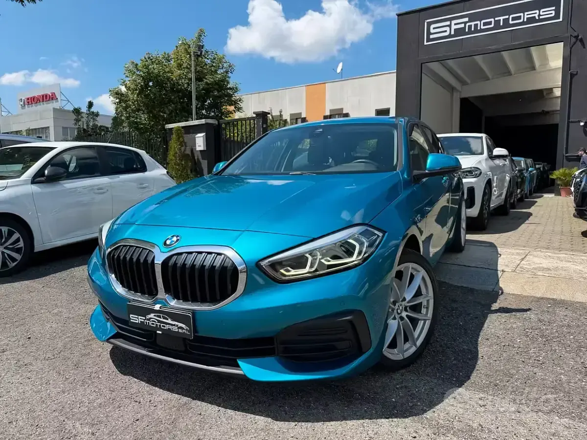 Usata BMW 118 Sport Line 150 CV (110 kW) 2022 Blu Utilitaria