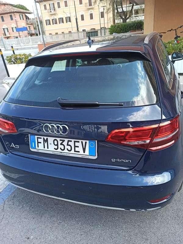 Usata Audi A3 Business 110 CV (80 kW) 2018 Blu/azzurro Berlina