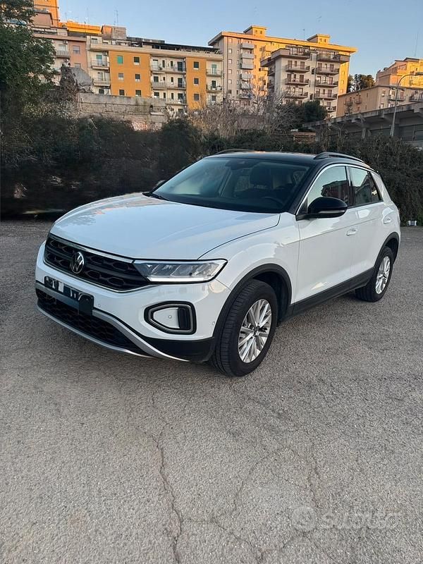 Usata VW T-Roc Life 2023 Bianco SUV