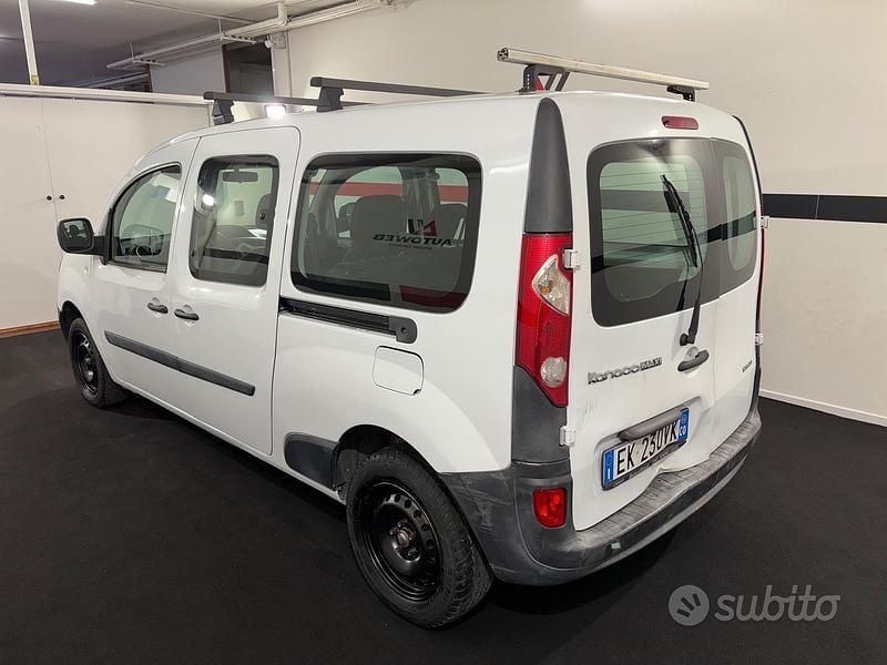 Usata Renault Kangoo 110 CV (80 kW) 2011 Bianco Monovolume