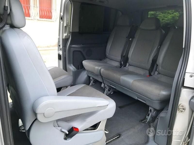 Begagnad Mercedes Viano 115 HK (84 kW) 2007 Grå Minibuss