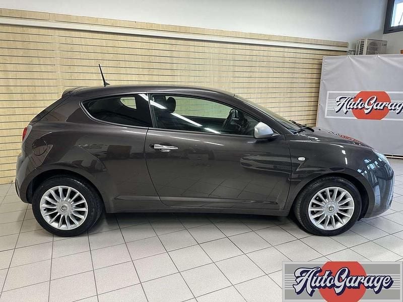 Usata Alfa Romeo MiTo 85 CV (62 kW) 2015 Grigio Utilitaria