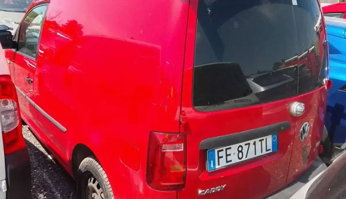 Usata VW Caddy 122 CV (89 kW) 2016 Rosso Monovolume