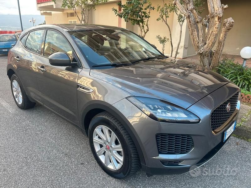 Grigio Usata 2019 Jaguar E-Pace SUV | 17.000 € (Buon prezzo) - Immagine 1/4
