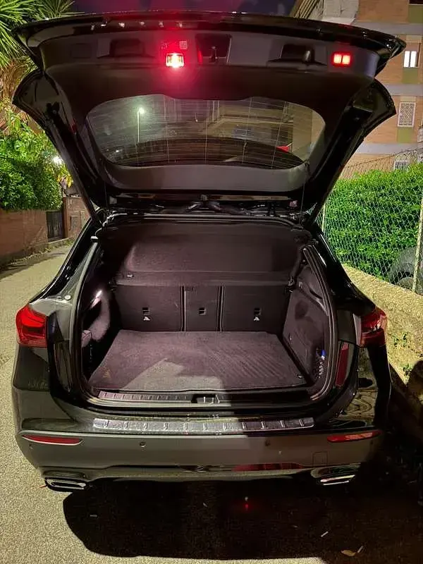 Usata Mercedes GLA200 Executive 150 CV (110 kW) 2023 Nero SUV