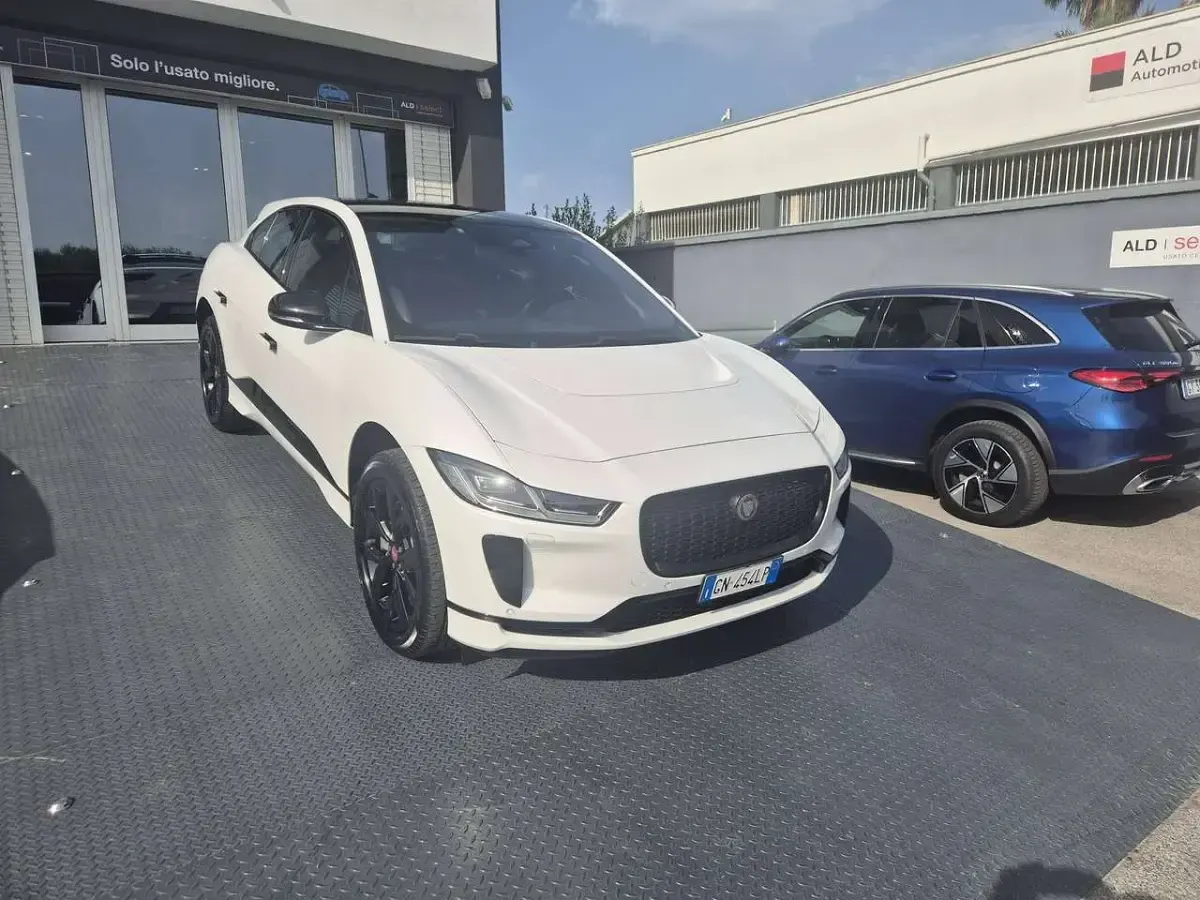 Usata Jaguar I-Pace SE 294 kW (400 CV) 2023 Ostuni pearl white SUV