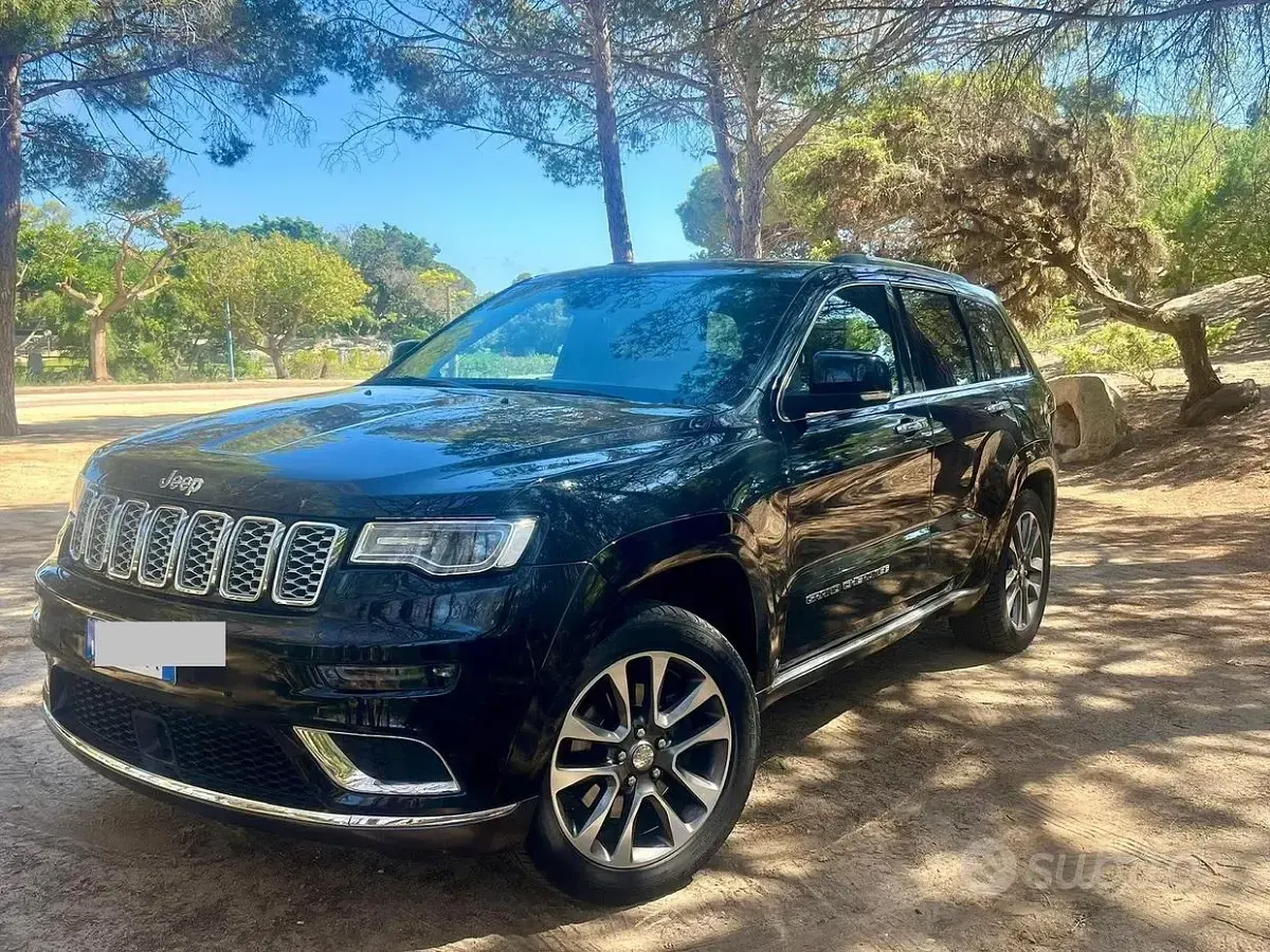 Usata Jeep Grand Cherokee Summit 250 CV (183 kW) 2017 Nero SUV