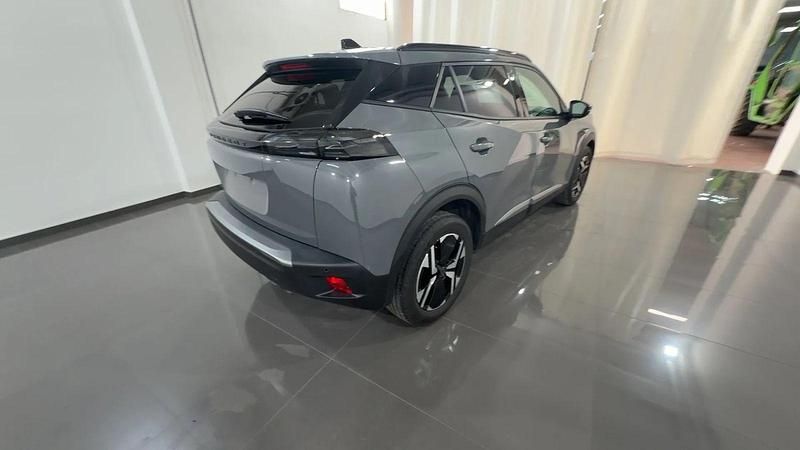 Usata Peugeot 2008 Allure 101 CV (74 kW) 2024 Grigio selenium SUV