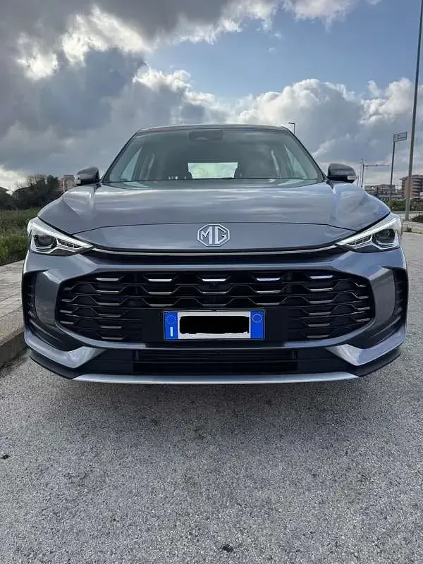 Usata MG ZS 102 CV (75 kW) 2025 Grigio SUV