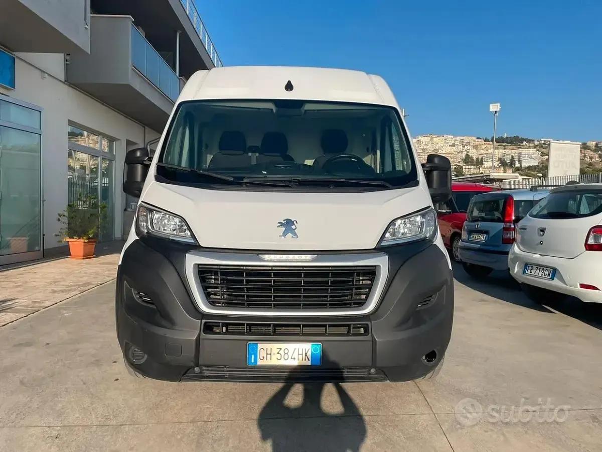 Usata Peugeot Boxer 140 CV (102 kW) 2022 Bianco Furgone