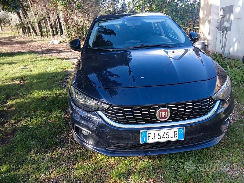 Usata Fiat Tipo 120 CV (88 kW) 2017 Blu Berlina