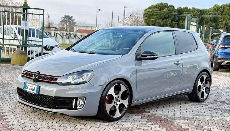 Usata VW Golf VI GTI 211 CV (155 kW) 2010 Nardo grey Utilitaria