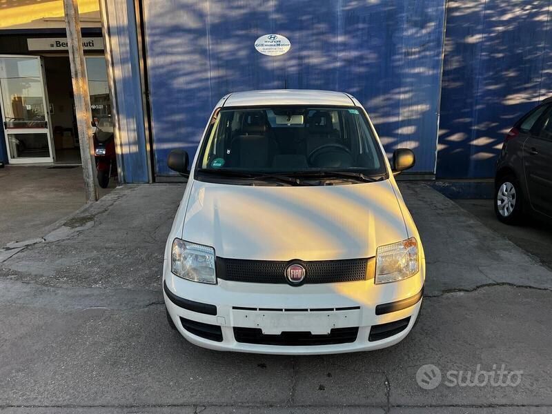 Usata Fiat Panda Active 69 CV (50 kW) 2012 Bianco Utilitaria