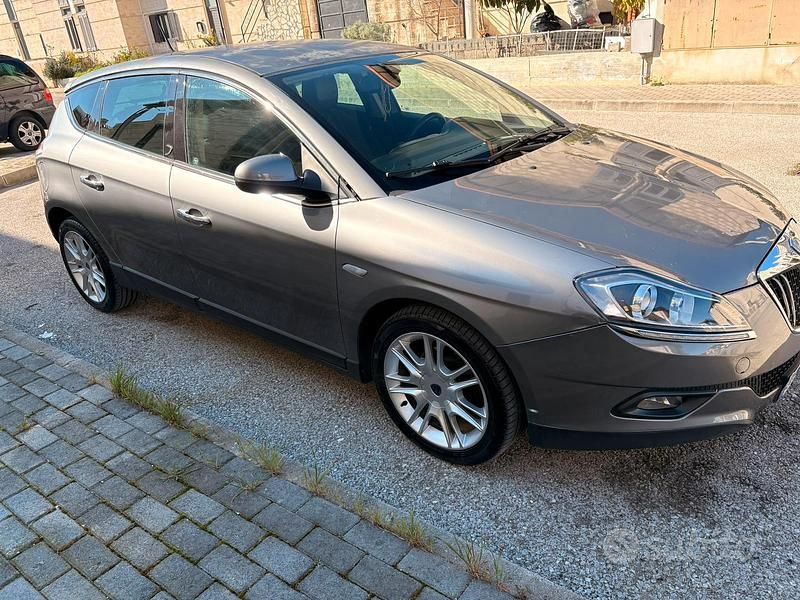 Usata Lancia Delta 2008 Grigio Utilitaria