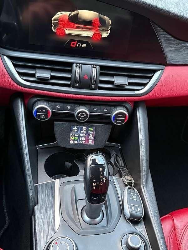 Usata Alfa Romeo Giulia Super 190 CV (139 kW) 2019 Berlina