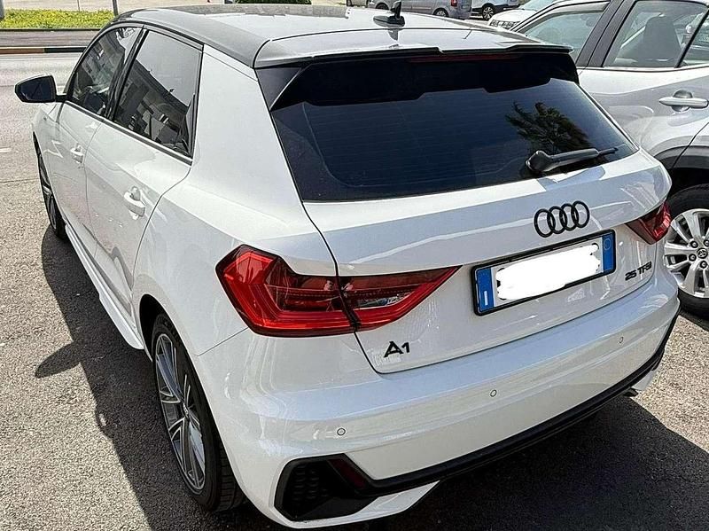 Usata Audi A1 Sportback Ambiente 95 CV (69 kW) 2024 Bianco Utilitaria