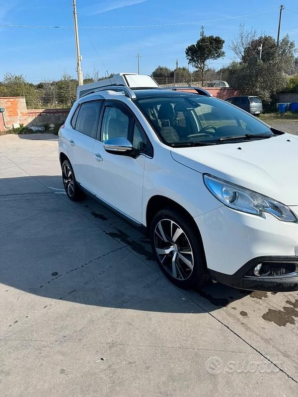 Usata Peugeot 2008 115 CV (84 kW) 2014 Bianco SUV