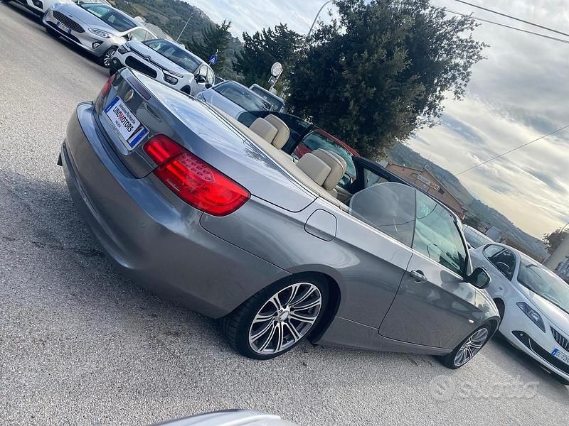 Usata BMW 320 Cabriolet 184 CV (135 kW) 2012 Grigio Cabrio