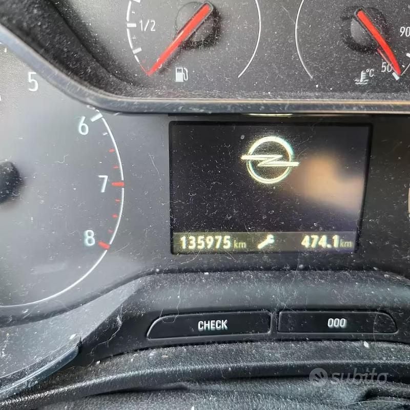 Usata Opel Crossland 102 CV (75 kW) 2020 Grigio SUV