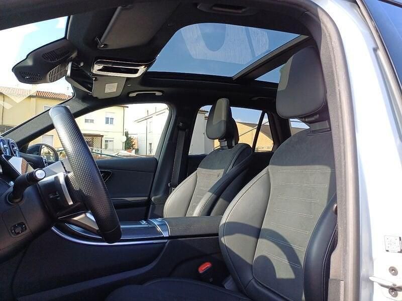 Usata Mercedes GLC220 AMG Line Premium Plus 197 CV (144 kW) 2023 Argento hightech SUV