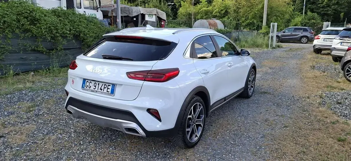 Usata Kia XCeed 160 CV (117 kW) 2022 Bianco SUV