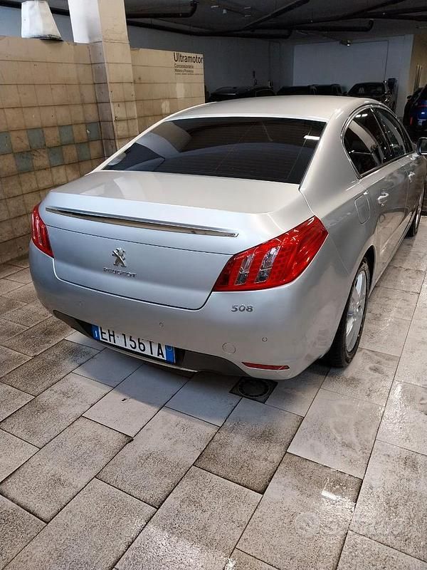 Usata Peugeot 508 112 CV (82 kW) 2011 Argento Berlina