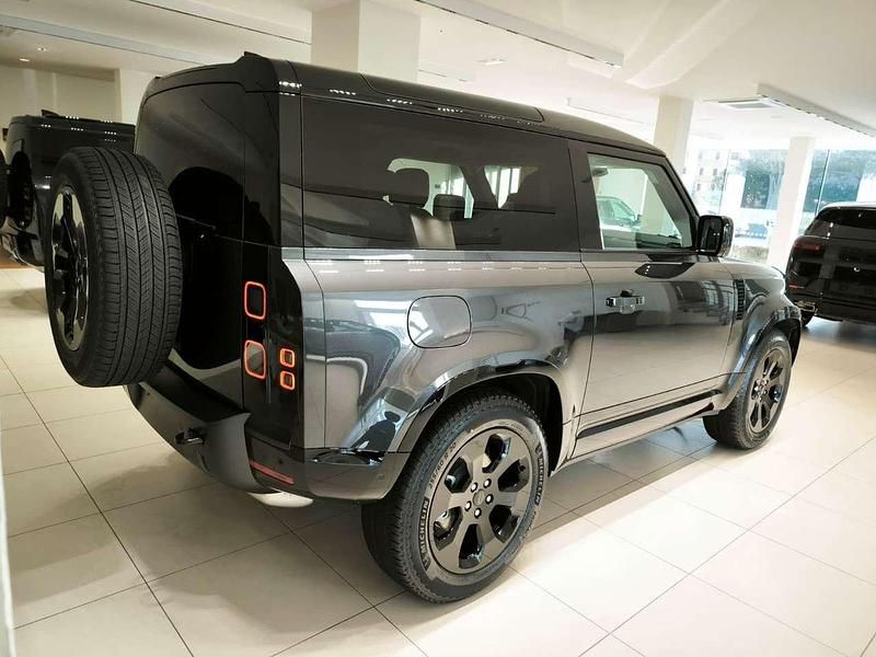 Nuova Land Rover Defender SE Dynamic 200 CV (147 kW) 2026 Grigio SUV