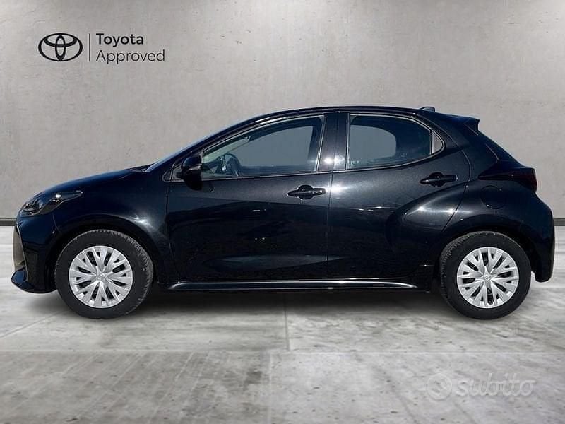Usata Toyota Yaris Active 72 CV (52 kW) 2023 Nero Utilitaria
