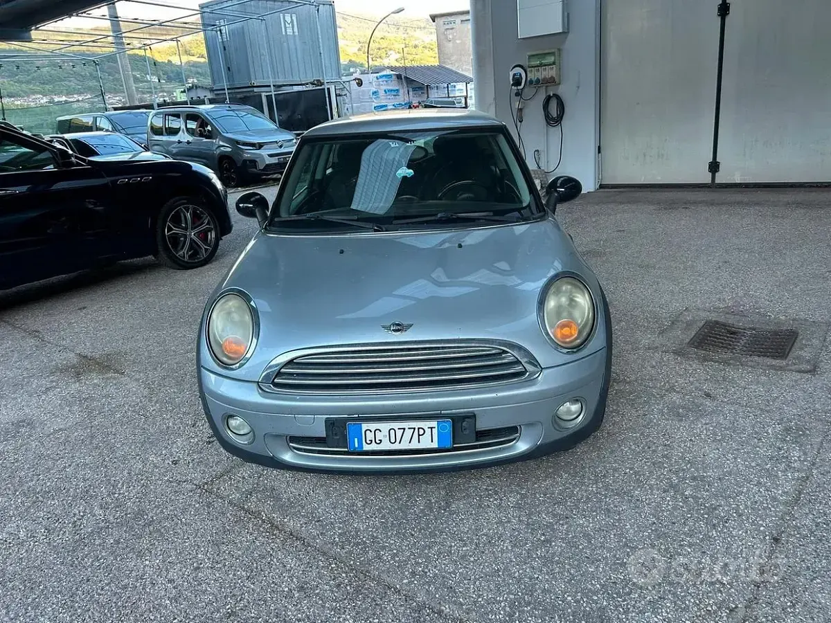 Usata Mini Cooper 95 CV (69 kW) 2007 Grigio Utilitaria