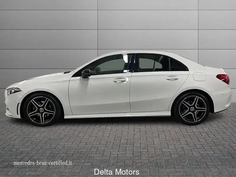 Usata Mercedes A180 Premium 116 CV (85 kW) 2023 Bianco Utilitaria