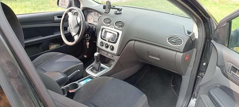 Usata Ford Focus 110 CV (80 kW) 2007 Nero Berlina